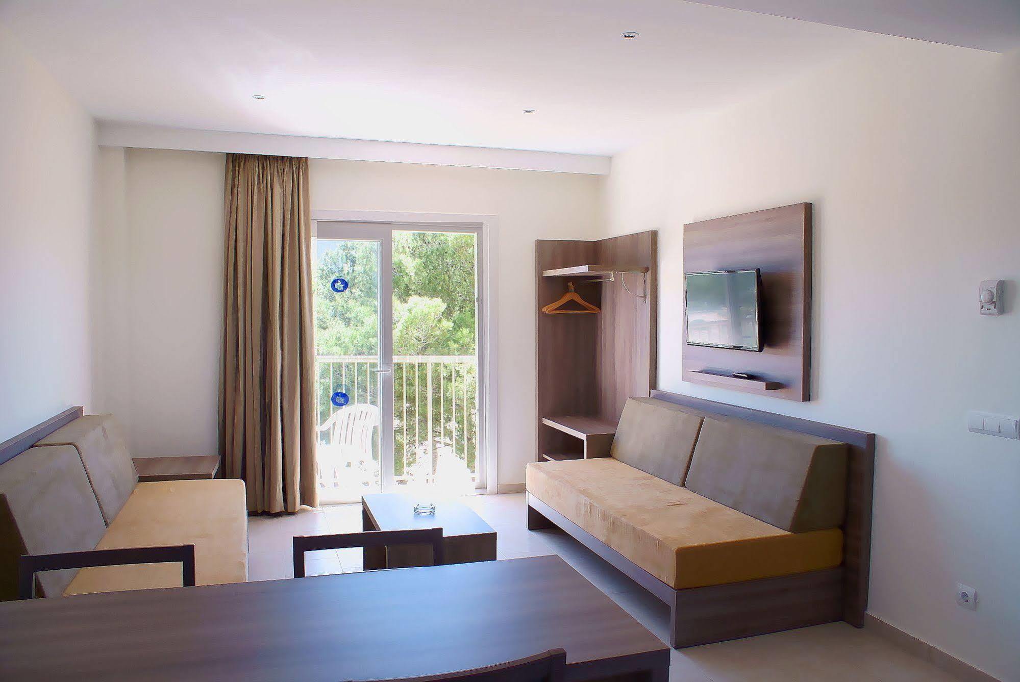 Cabot Tres Torres Apartamentos Playa de Palma  Dış mekan fotoğraf